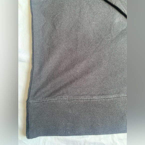 NWT Sparkle shoulder cotton long sleeve black bling, never worn 🪩 MACYs - Picture 7 of 9